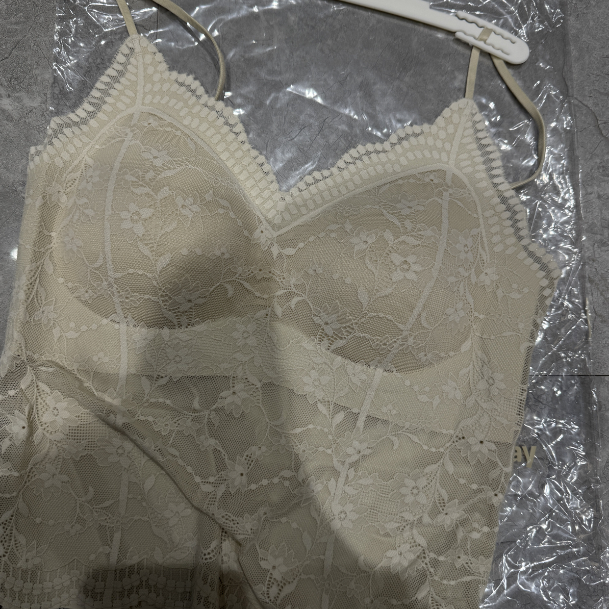 显瘦美背吊带背心女内搭通勤20831款