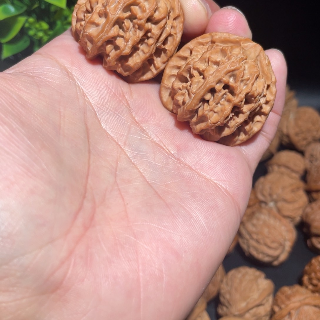 文玩核桃把件阿*40苹果园磕尖