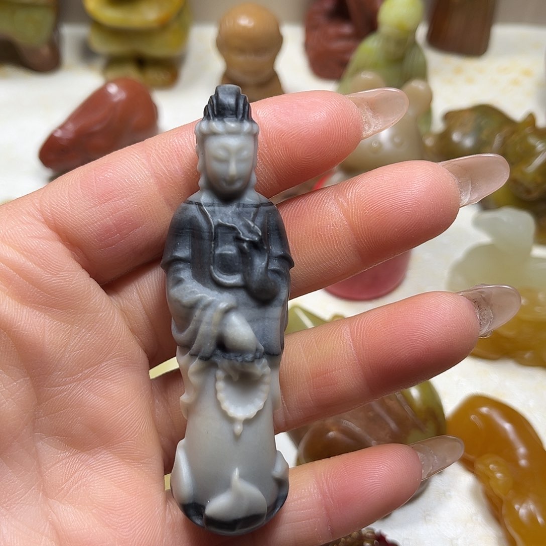 白玉菩提吊坠白玉菩提吊坠