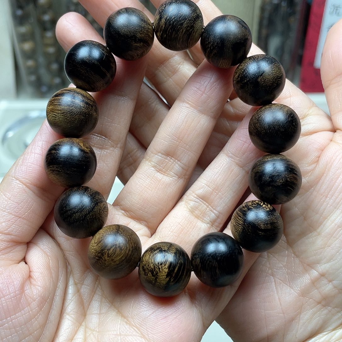 沉香手串大*斗越南芽庄白奇楠留疤料