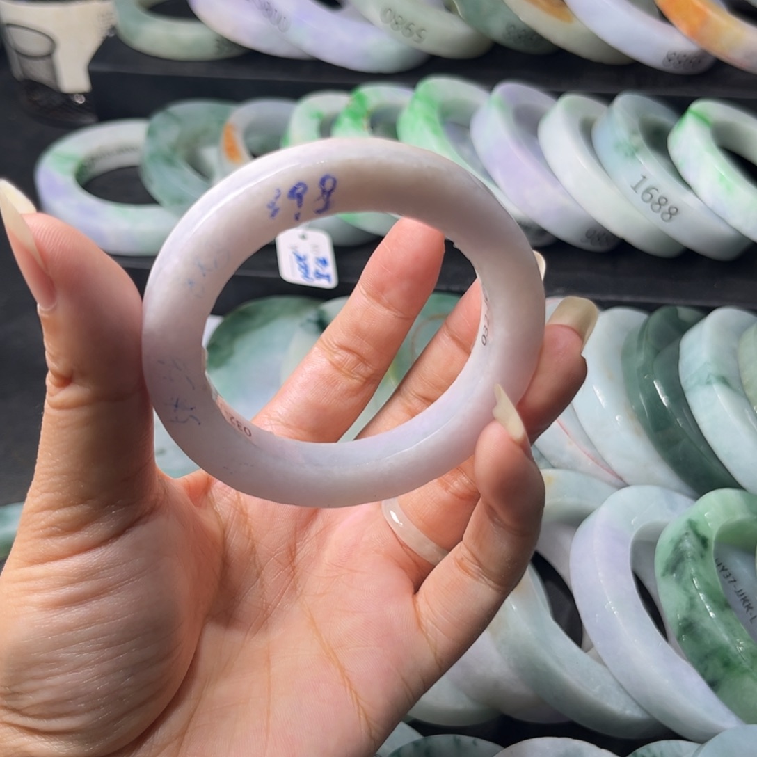 定制翡翠未镶嵌天然翡翠手镯