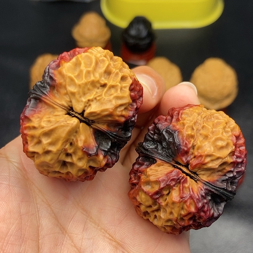 【闪购商品】把件文玩核桃41尺铁绣球52克