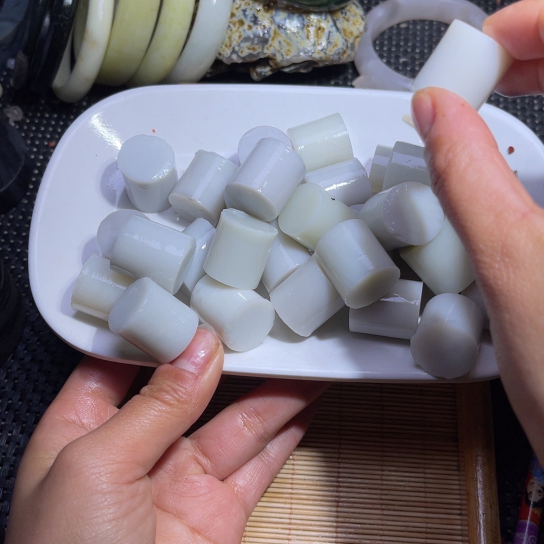未镶嵌和田玉车挂新****仙