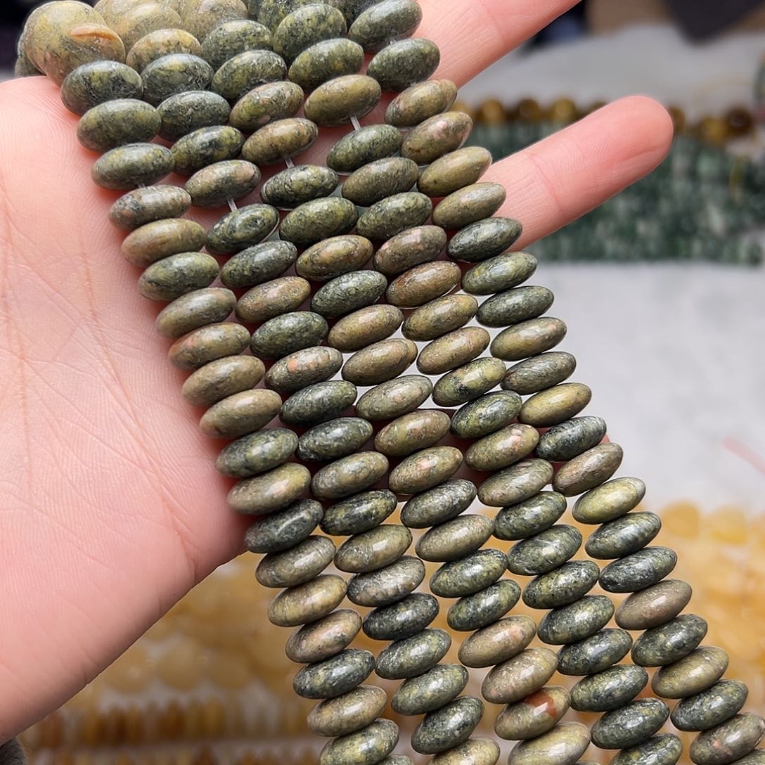 玛瑙/玉髓合金珠宝半成品I270。12mm绿纹石飞碟一条