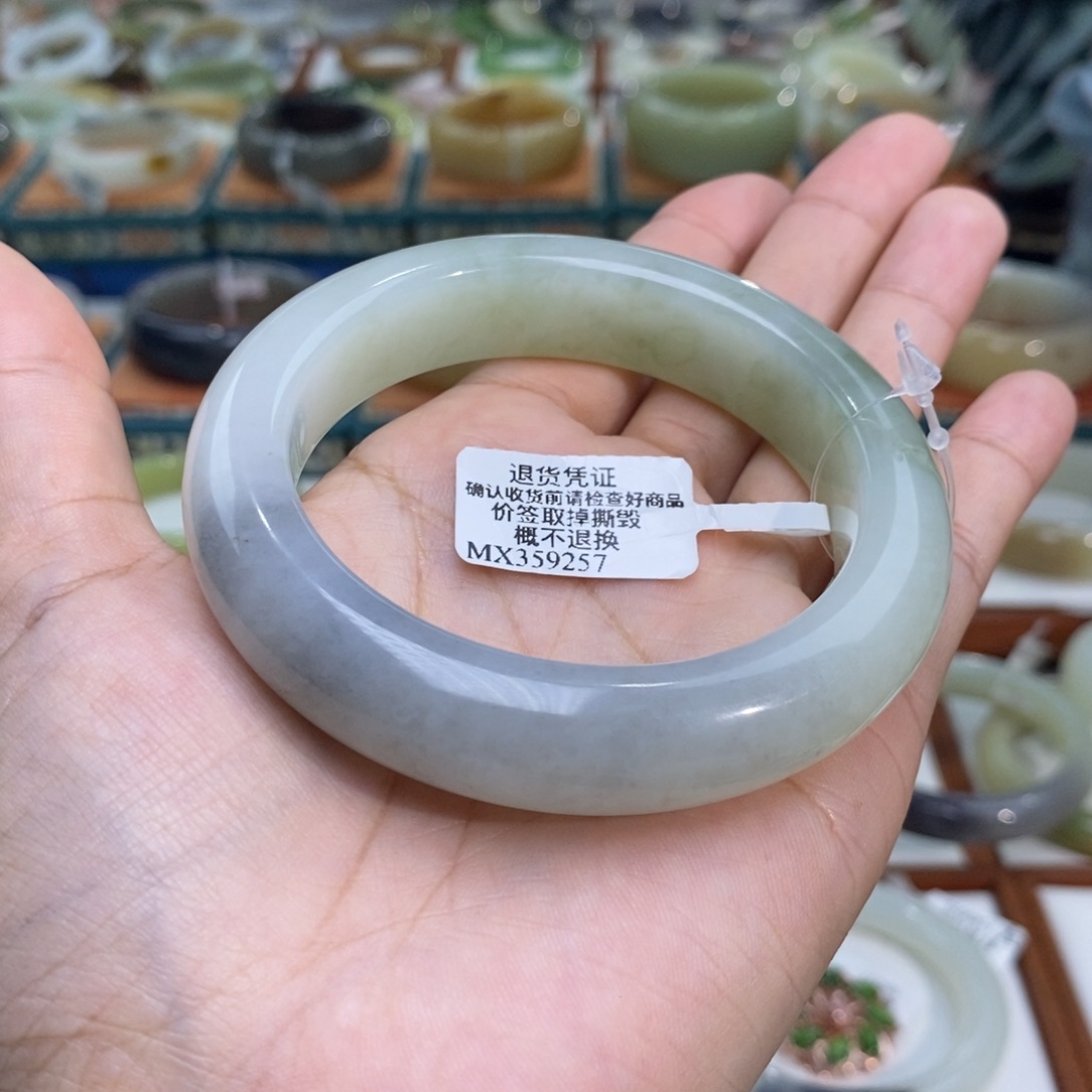 喜***开和田玉未镶嵌手镯和田玉且末兰草翠飘青花57
