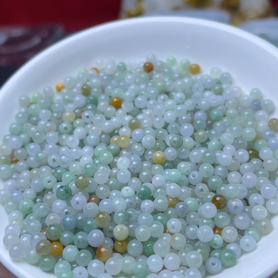 翡翠散珠卡3.8冰绿白100个