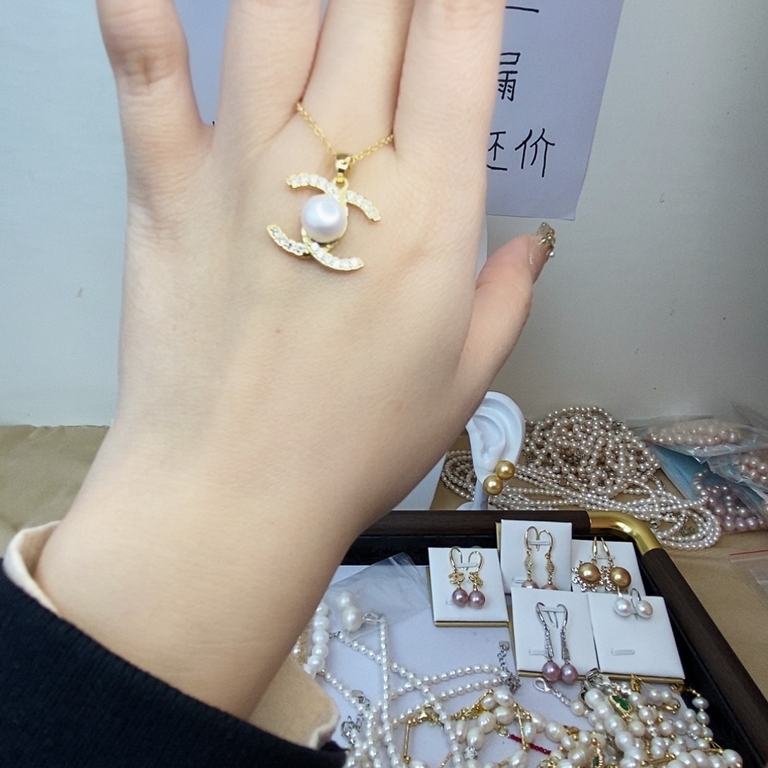 合金吊坠(赠链)淡水珍珠