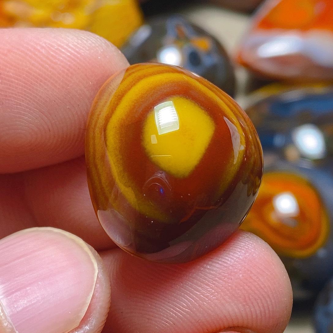 未镶嵌颈饰玛瑙/玉髓雪****技