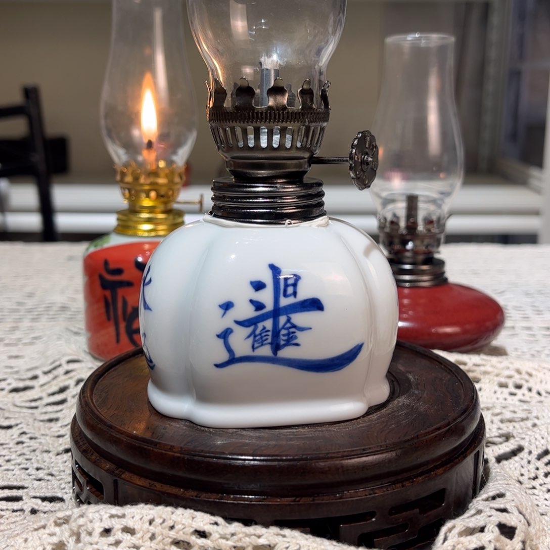 摆件景德镇陶瓷香薰灯
