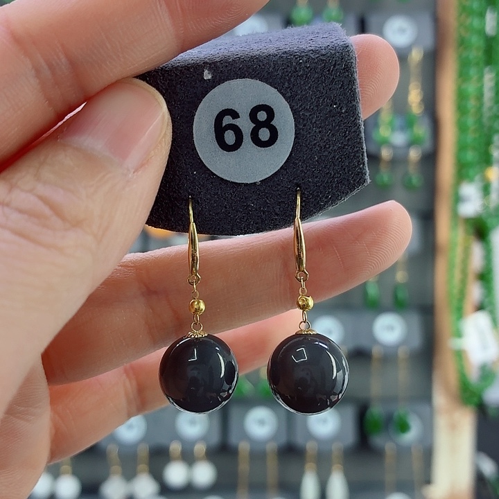 和田玉18K金镶嵌耳饰