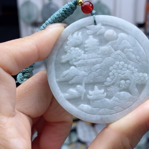 翡翠颈饰未镶嵌翡翠