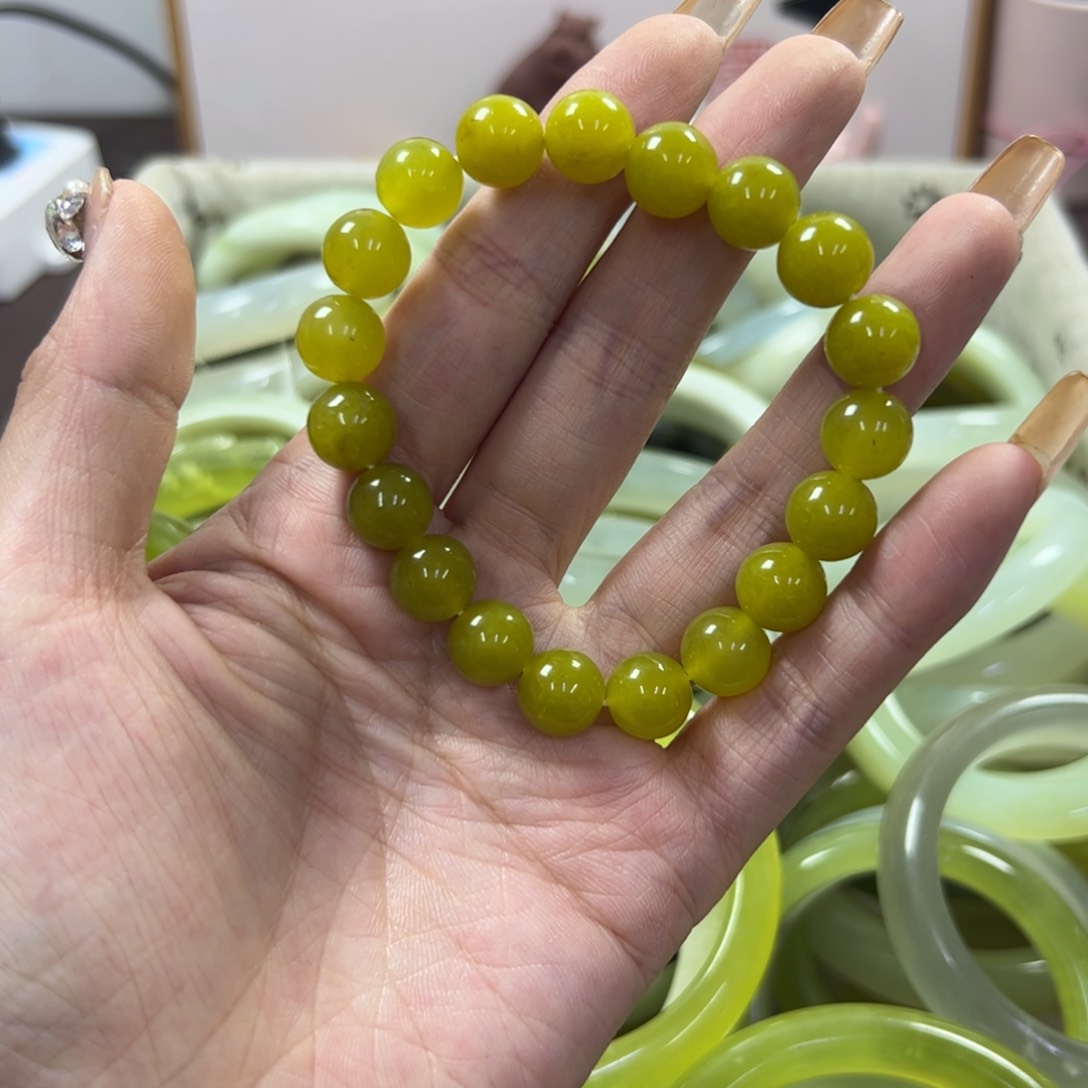 蛇纹石玉手镯未镶嵌405