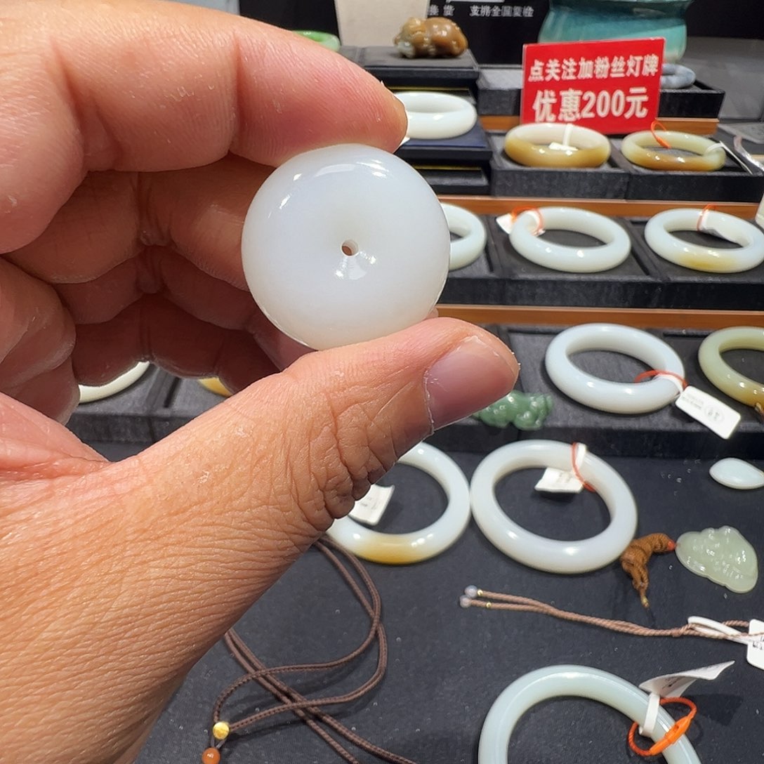 和田玉未镶嵌颈饰绝****店