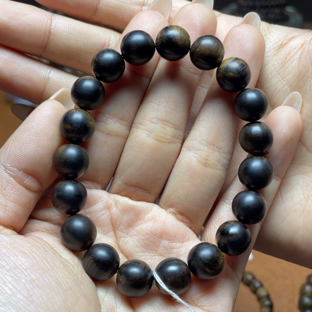 沉香手串晓*哥越南芽庄白奇楠1.0矿化料瘿子留疤圆珠沉水