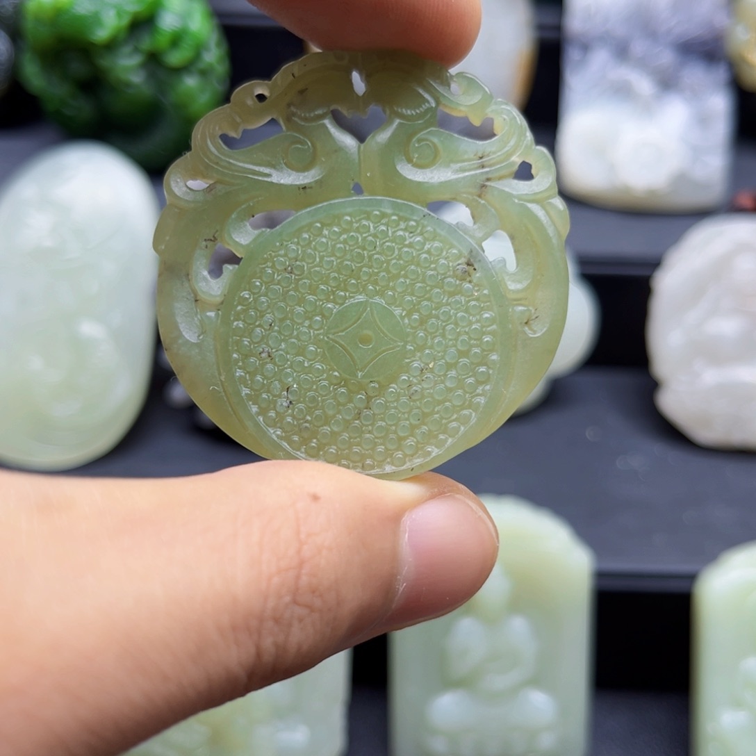 和田玉未镶嵌颈饰和田玉