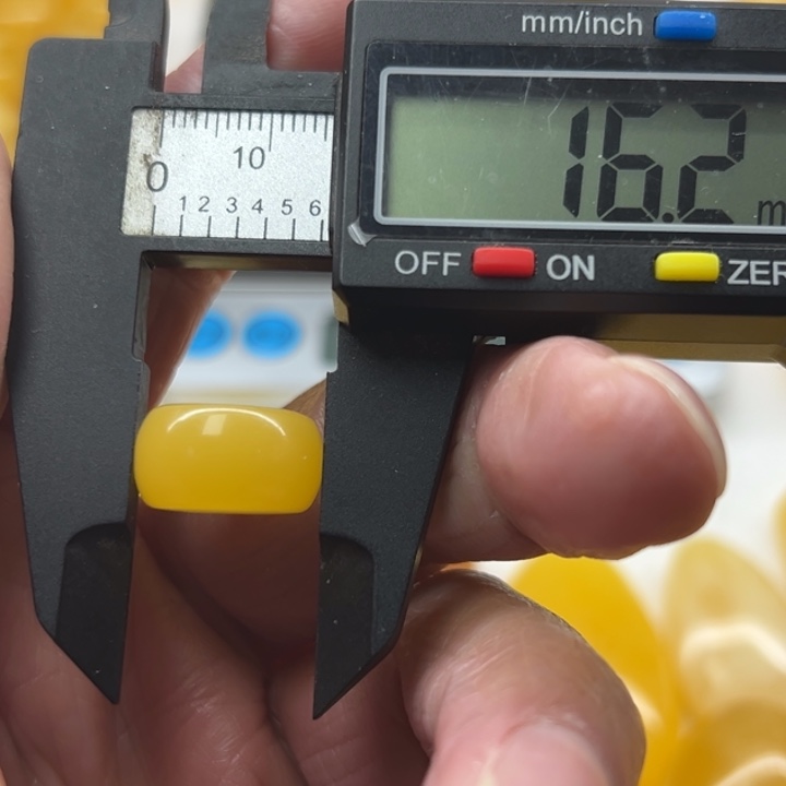 琥珀（矿物珀）未镶嵌裸石