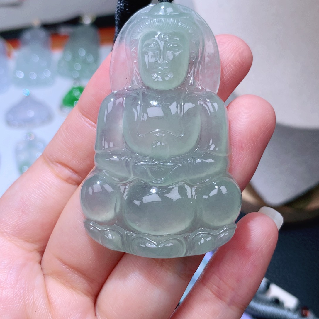颈饰未镶嵌翡翠观音