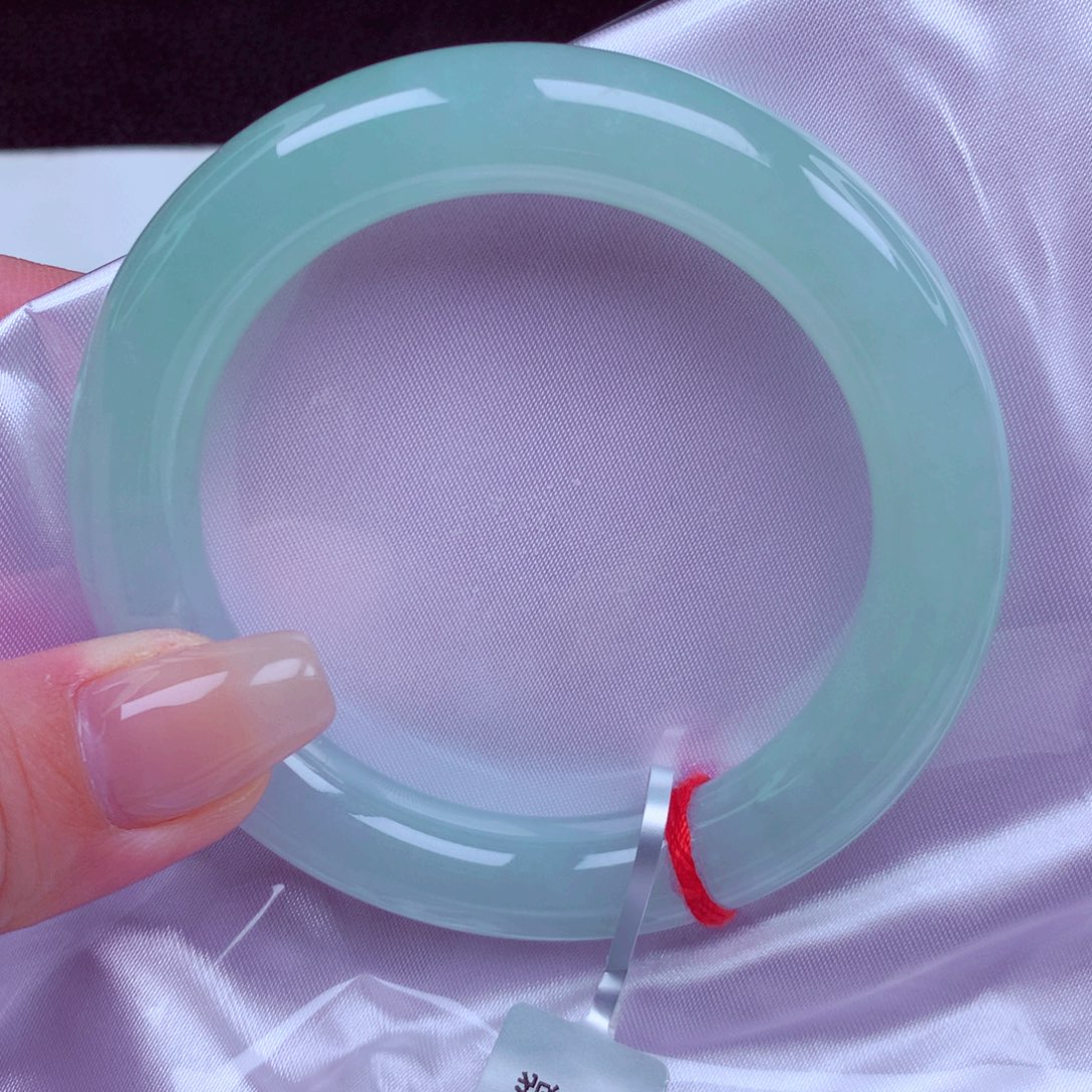 翡翠未镶嵌手镯手镯