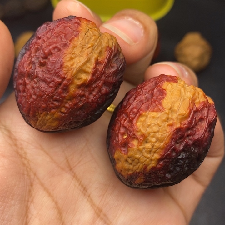 文玩核桃吊坠39尺铁蛤蟆