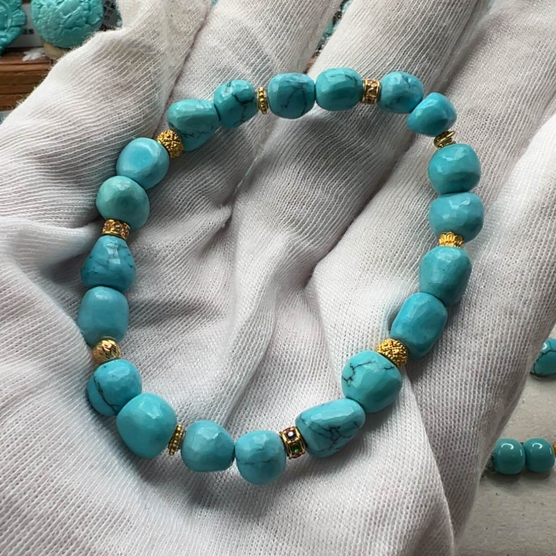 绿松石配饰未镶嵌