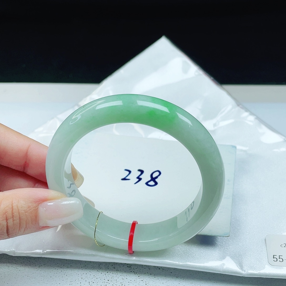 翡翠未镶嵌手镯 正圈55