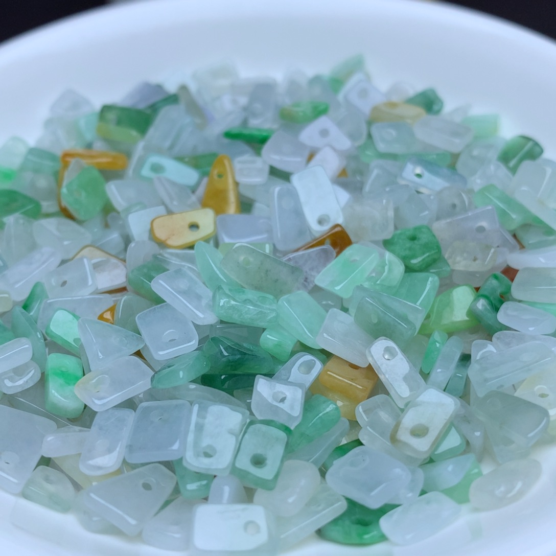 【闪购商品】翡翠手链未镶嵌冰三彩碎碎石50个