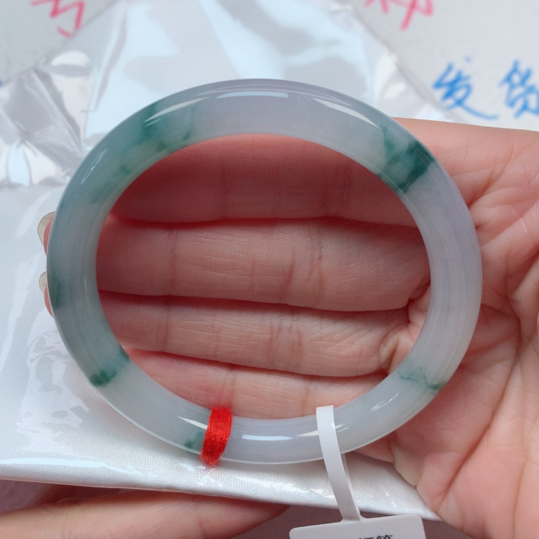翡翠手镯未镶嵌56.3圆条
