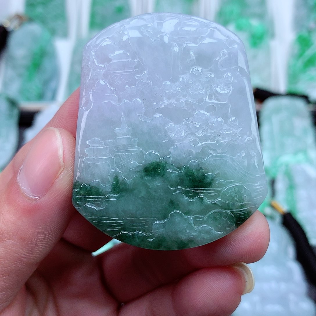 翡翠颈饰未镶嵌翡翠吊坠