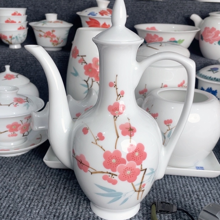 景德镇陶瓷大酒壶