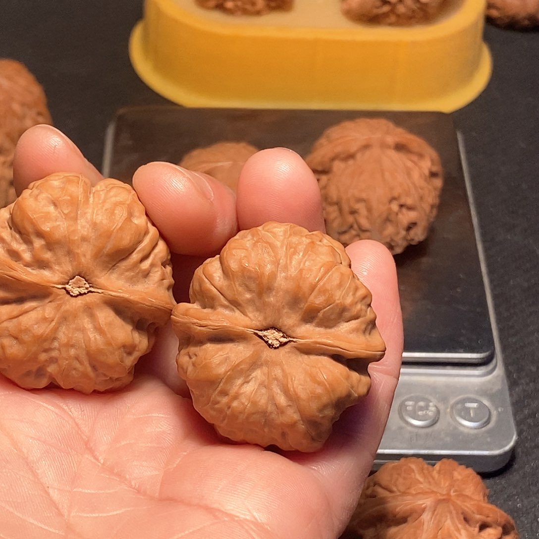 吊坠文玩核桃大*头蛤蟆35.5尺有修