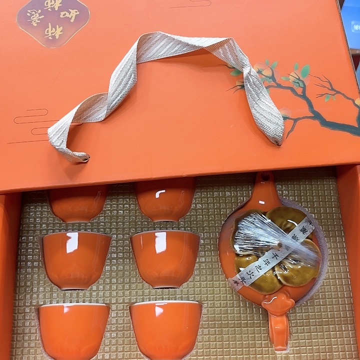孤品茶具套装等等。     