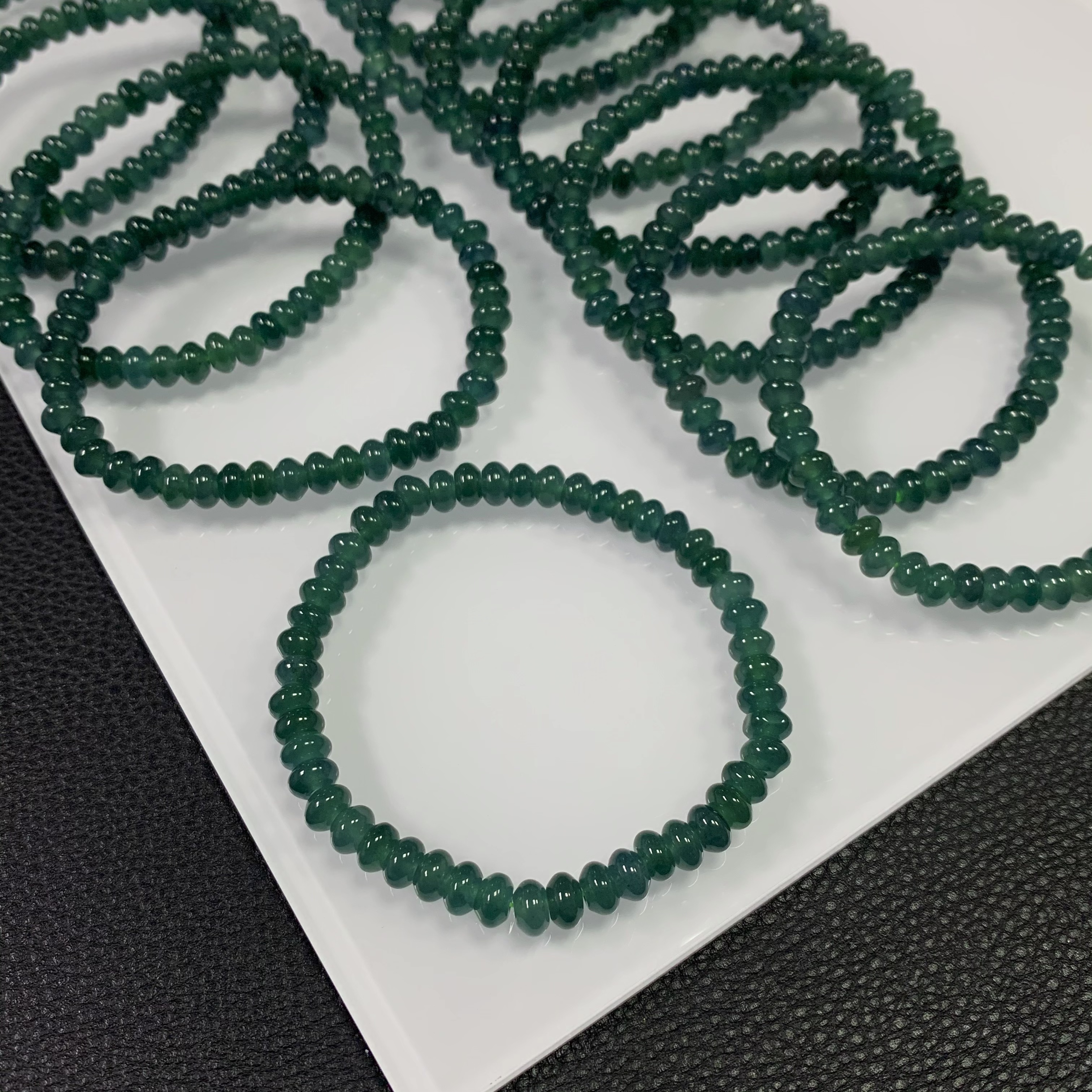 「戴琴珠宝」DQ5582-翡翠6mm左右单圈手串（多样性发其一）