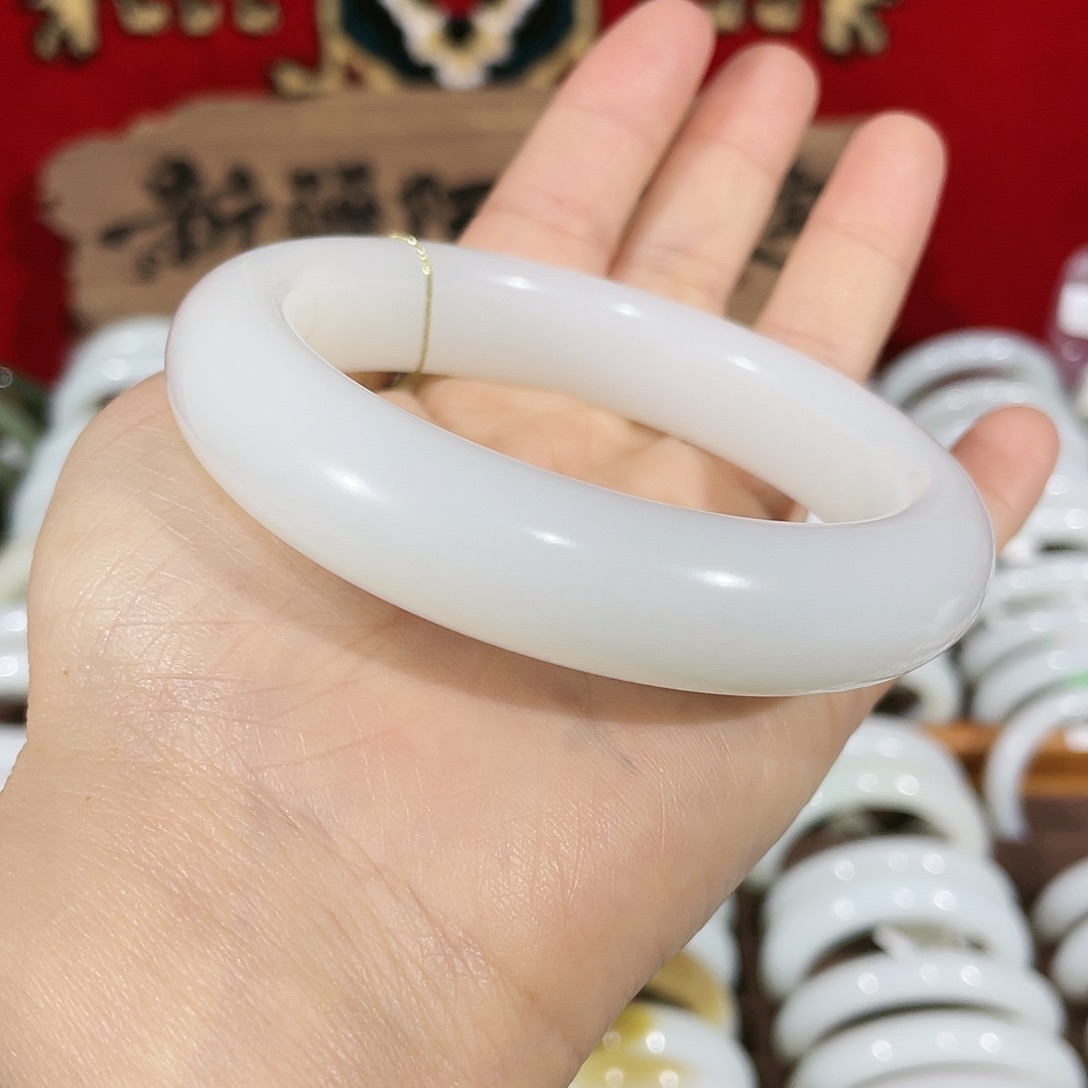 和田玉手镯未镶嵌和田玉羊脂玉手镯