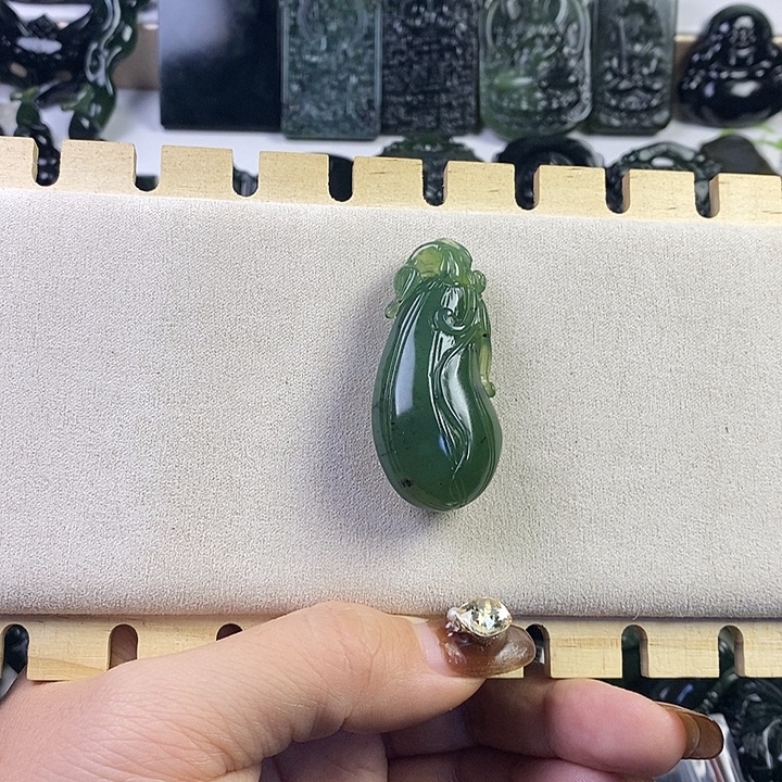 蛇纹石玉合金颈饰