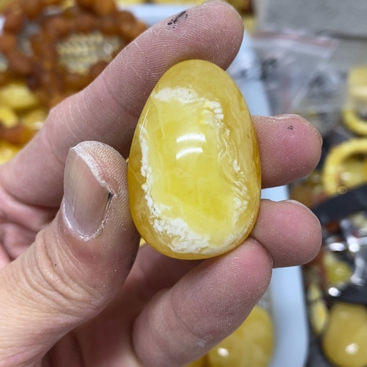 未镶嵌蜜蜡裸石吊坠