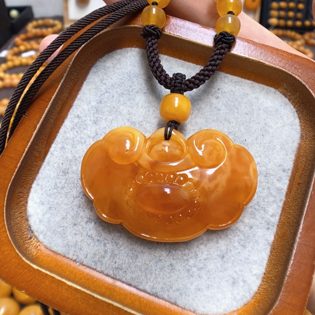 蜜蜡颈饰未镶嵌蜜蜡