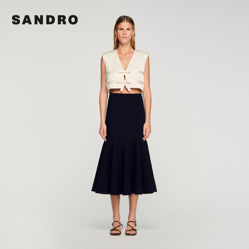 暖系穿搭|SANDRO2025秋冬新款黑色纽扣装饰鱼尾半身裙SFPJU01558