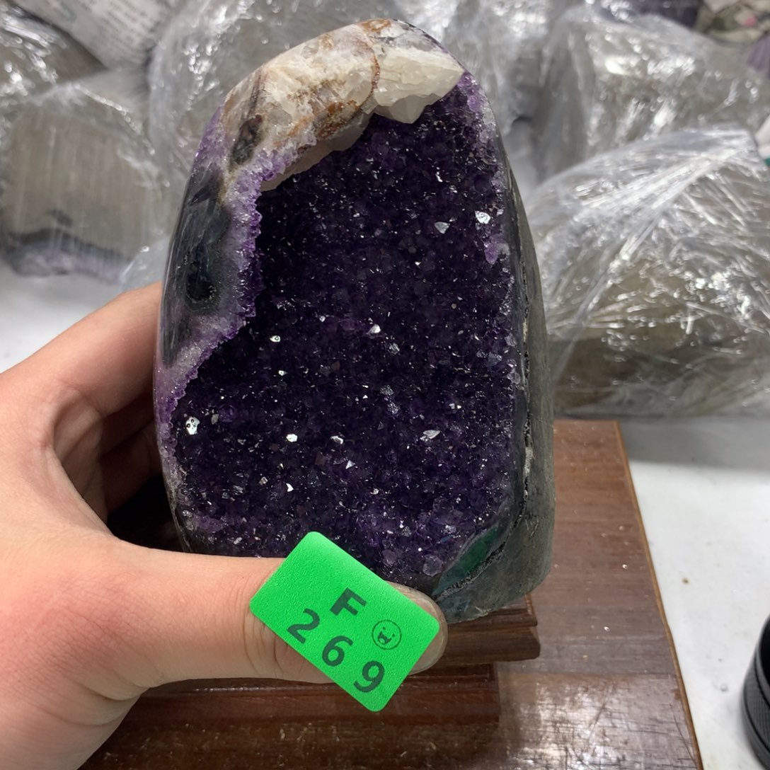 紫晶大型摆件（非配饰）未镶嵌