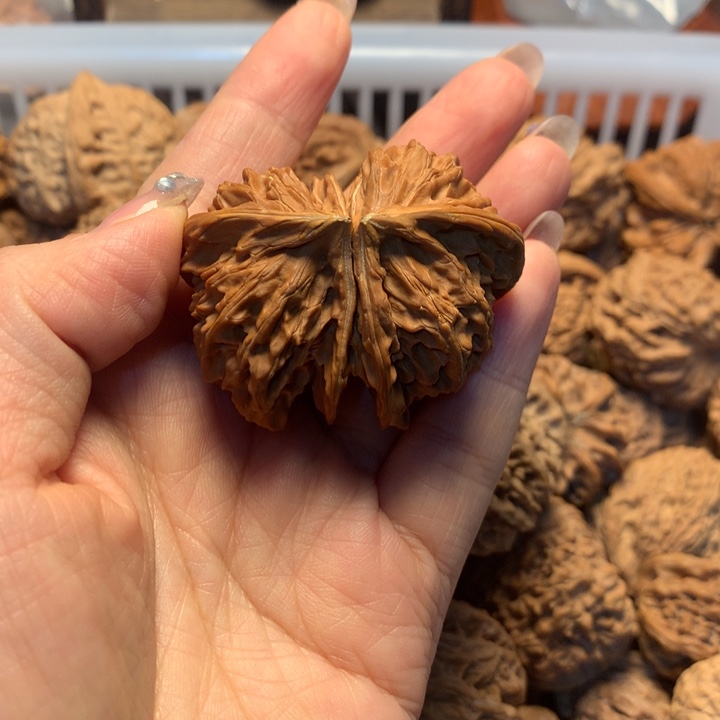 嗷***哦把件文玩核桃核桃