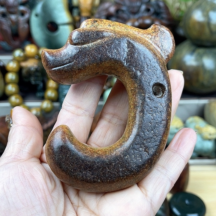 岫岩河磨玉（透闪石质玉）把件未镶嵌