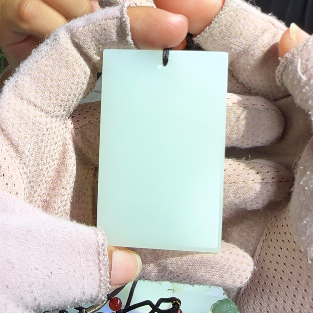 和田玉未镶嵌颈饰75