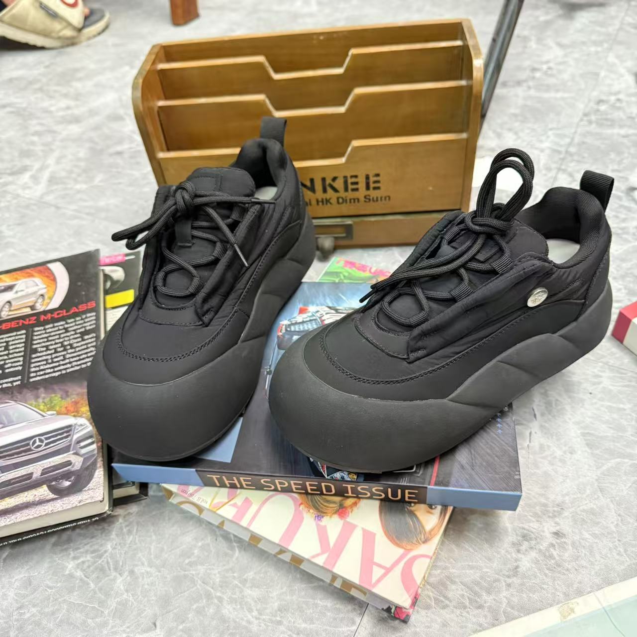 2025新款韩版时尚厚底松糕鞋百搭系带拼色面包鞋大头运动鞋61-17