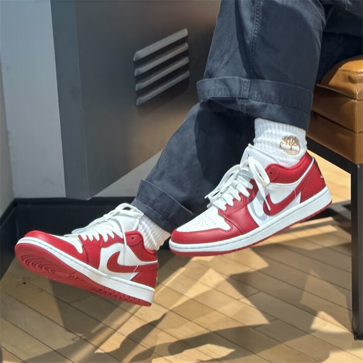 NIKE/耐克Air Jordan 1 Low舒适低帮篮球鞋男女同款白红553558166