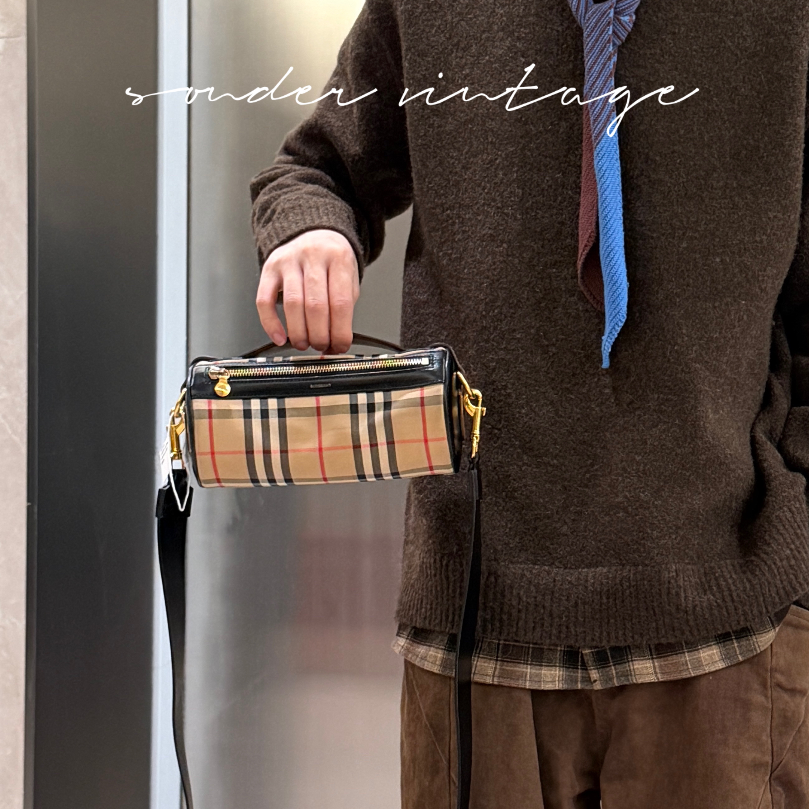 95新 BURBERRY/博柏利 burberry小圆筒斜挎包