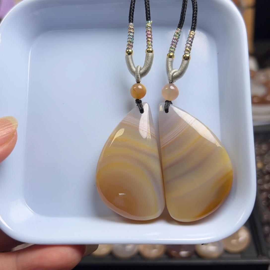 未镶嵌玛瑙/玉髓珠宝半成品