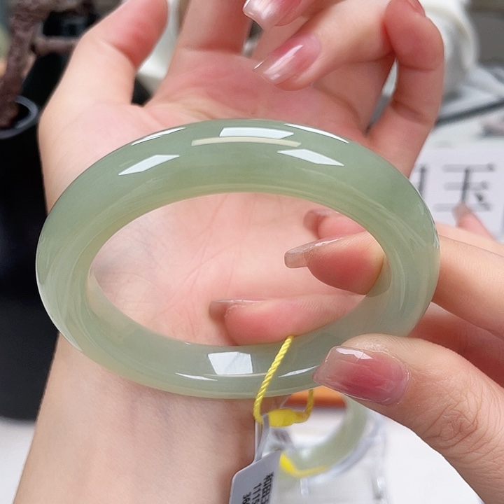 和田玉手镯5556未镶嵌