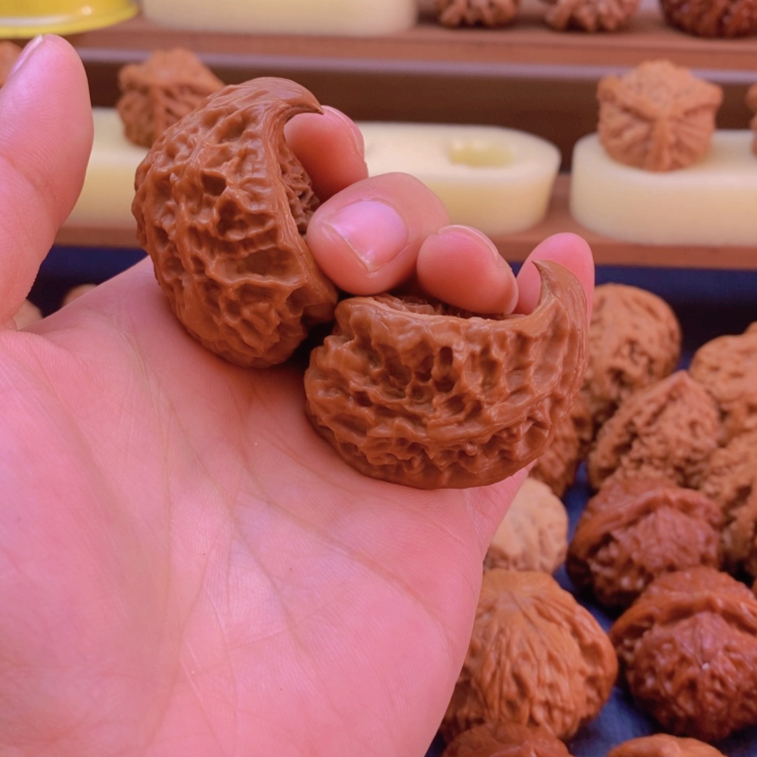 异形钩子文玩核桃天然全品