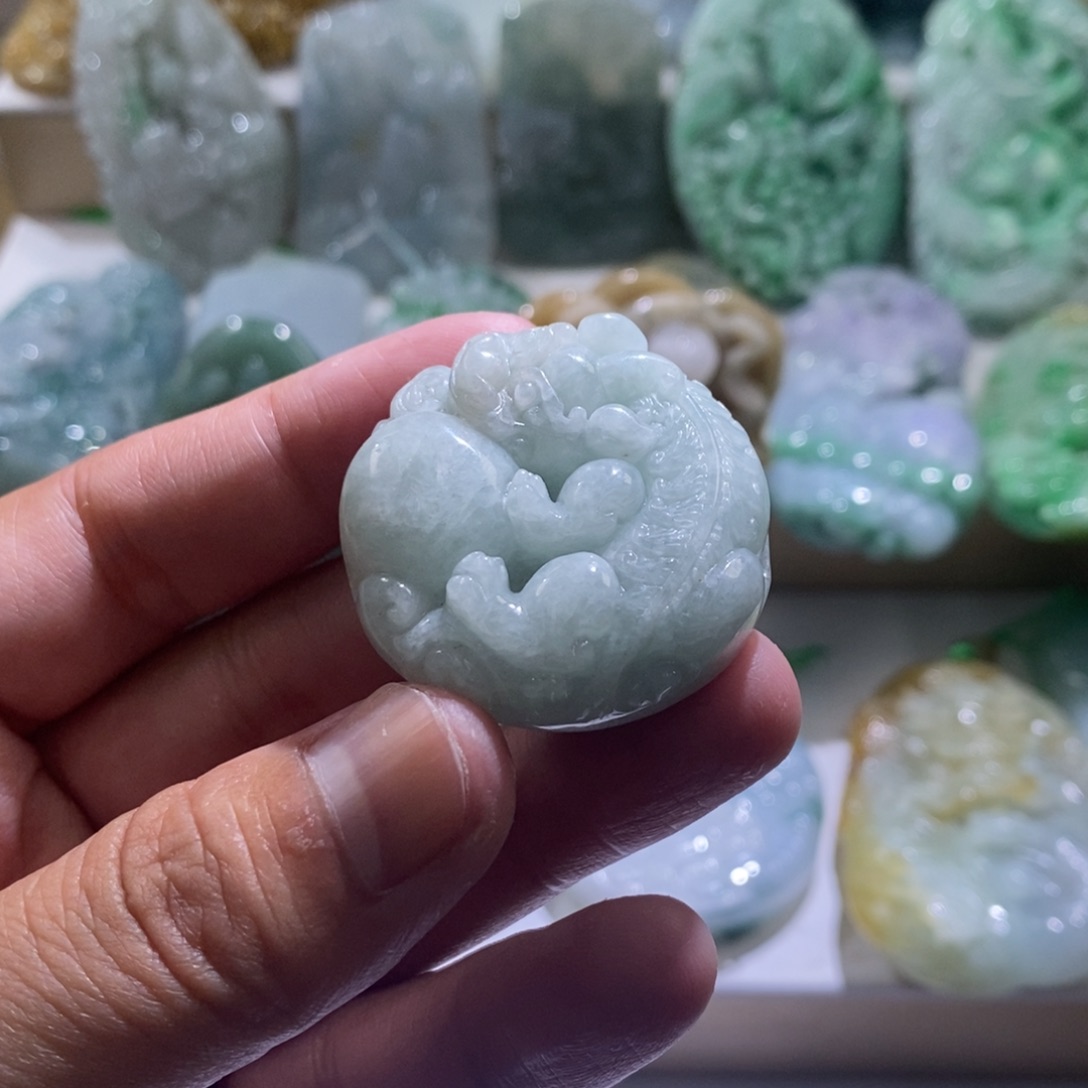 【闪购商品】翡翠颈饰未镶嵌貔貅