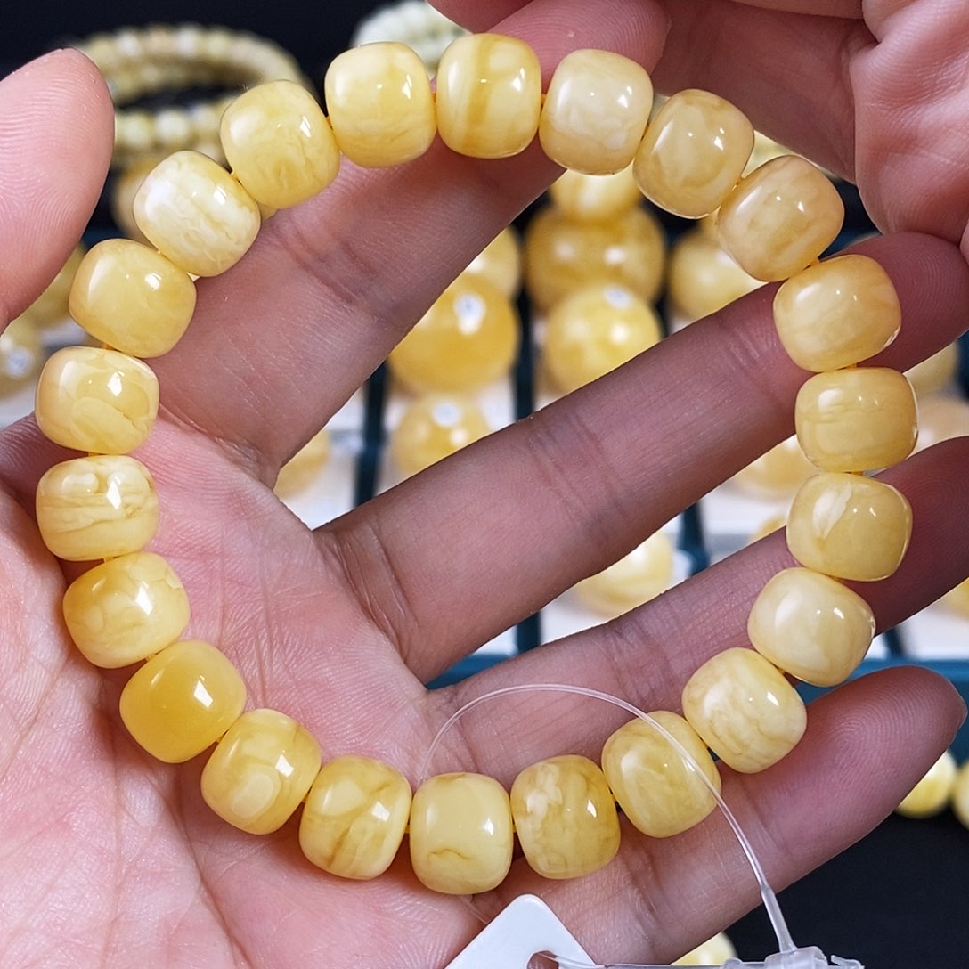 蜜蜡珠宝奇石未镶嵌