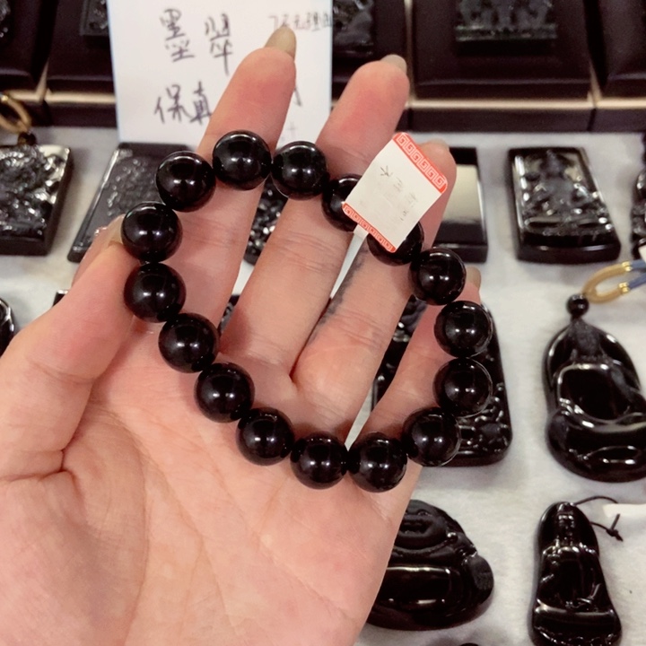 蓝***牙颈饰未镶嵌翡翠翡翠